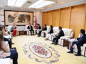 人民日?qǐng)?bào)社副總編輯王一彪會(huì)見(jiàn)俄塔斯社代表團(tuán)一行。