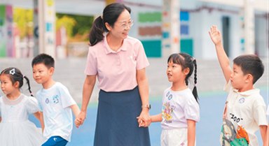 教師隊(duì)伍怎么建？有了實(shí)在答案